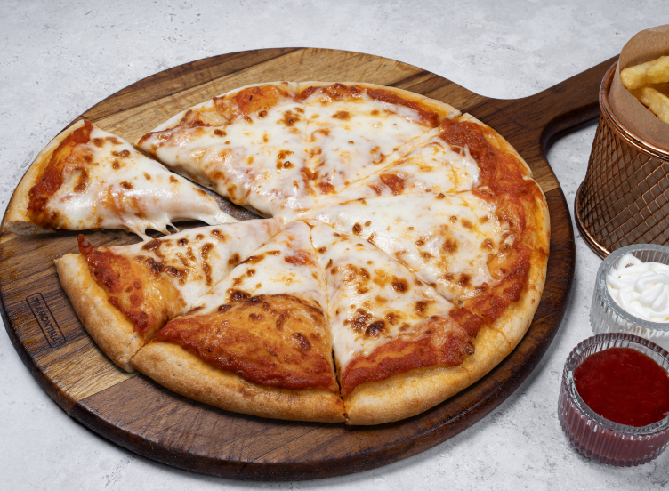 Mini Pizza With Fries And Juice